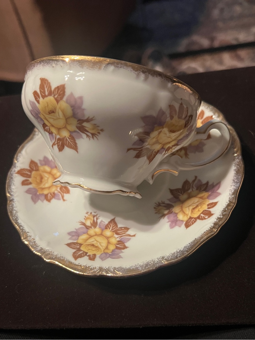 Vintage Yellow Roses teacup & saucer